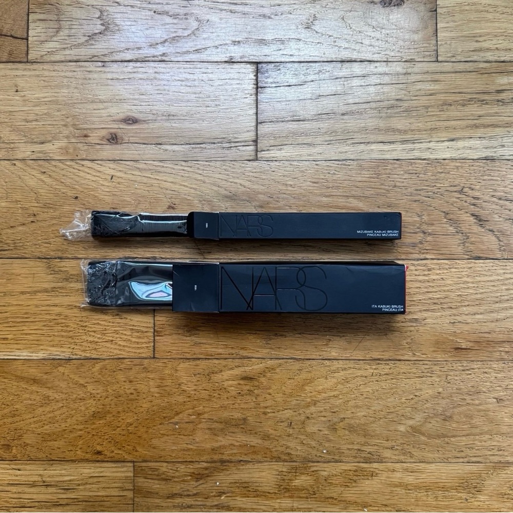 NWT NARS Cosmetics makeup brush bundle - Picture 14 of 16